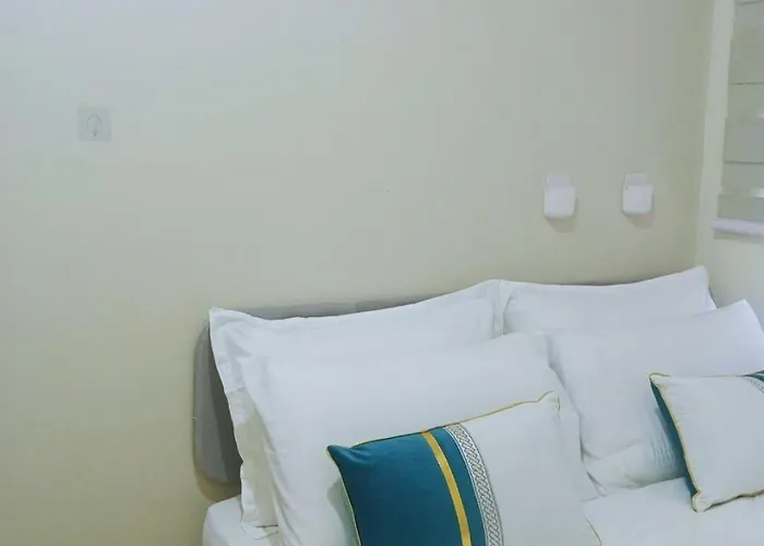 Apartment Modern Moa Escape, Work, Chill & Views Manila