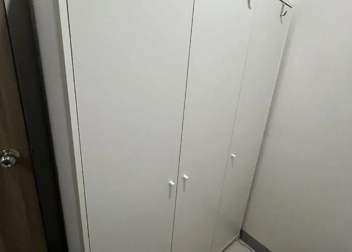 Modern Moa Escape, Work, Chill & Views Apartment Manila